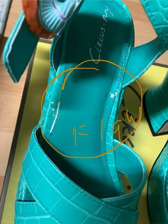 Circus by Sam Edelman Turquoise Croc Platform Sandals with Buckle Detail: Size 7 - Picture 6 of 7